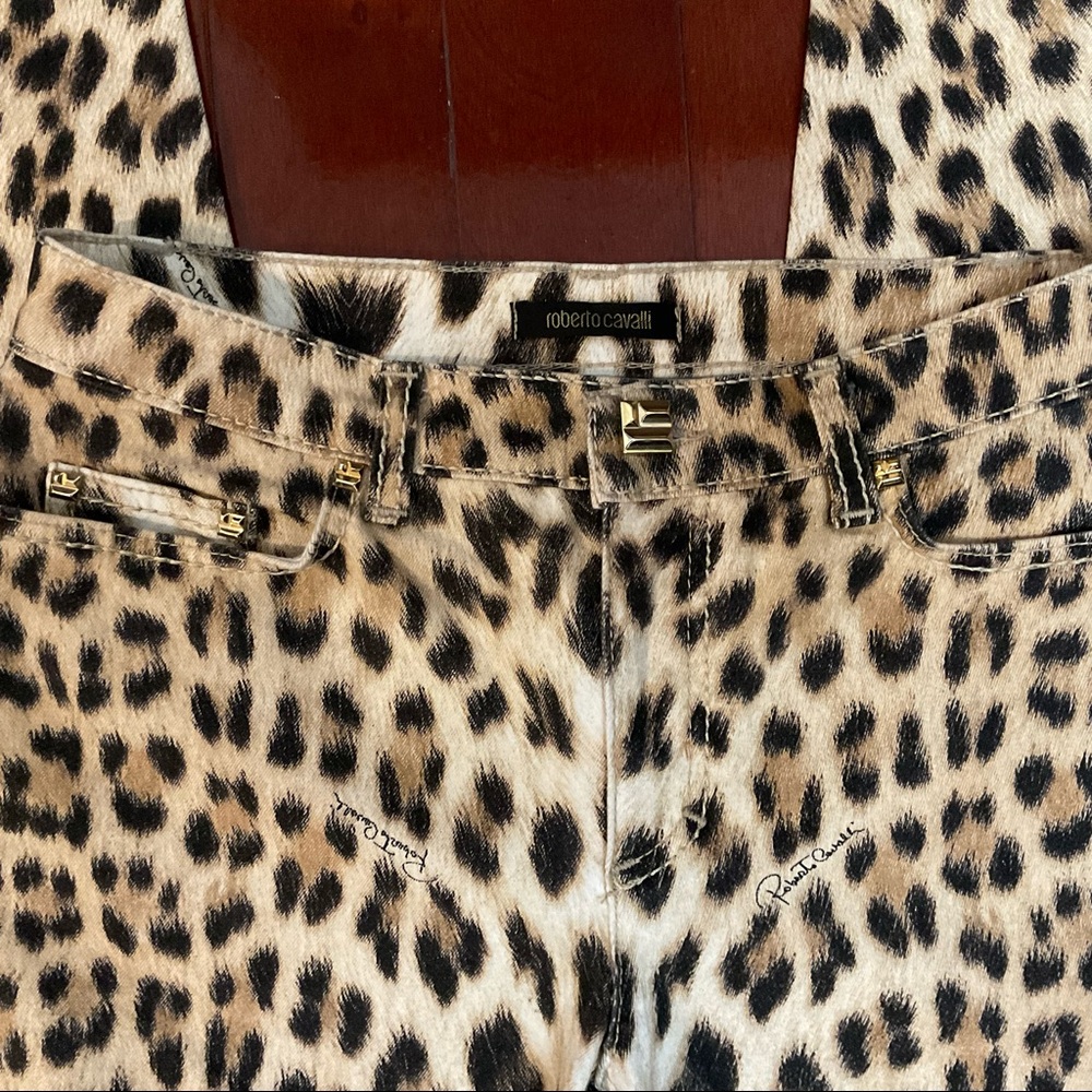 Roberto Cavalli Vintage SZ42 Leopard/Jaguar print boot cut jeans - New W/O Tags